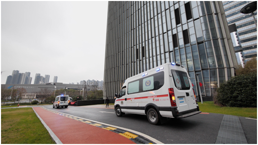 春天會來，櫻花會開 | 三輛負壓式救護車，第三